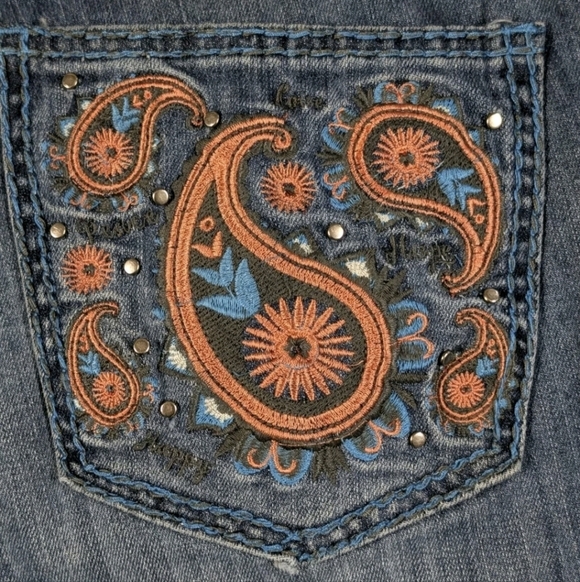 Cowgirl Tuff Company Womens 33x35 (37x35) Wild Paisley Embroidered Jeans - Picture 5 of 13